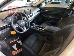 نيسان ألتيما